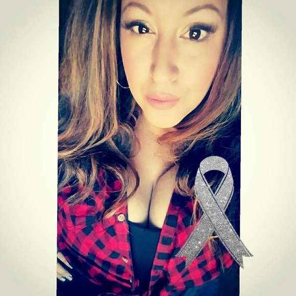 Meet your Posher, Yvette - Picture 1 of 1